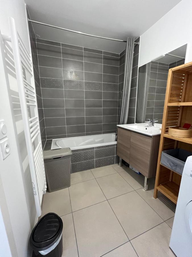 Le Bain De Lumiere - Appart-Hotel Annecy Bagian luar foto